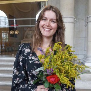 Meet your Posher, Claire